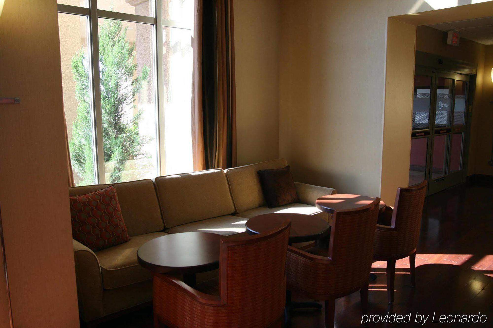 Hampton Inn & Suites Wichita-Northeast Restaurant photo